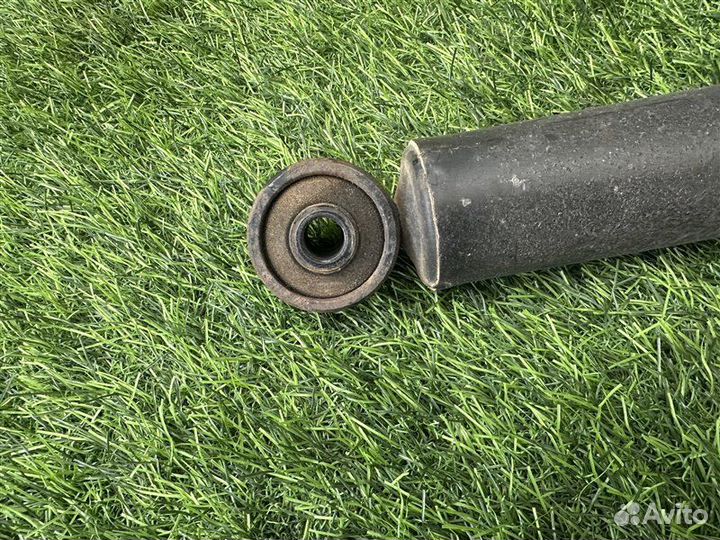 Амортизатор задний левый Suzuki Escudo/Grand