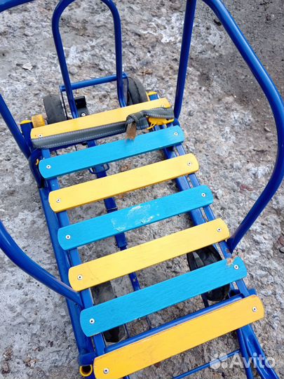 Детские санки на колесах