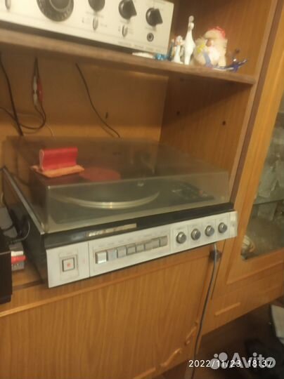 Проигрыватель виниловых дисков Вега 109