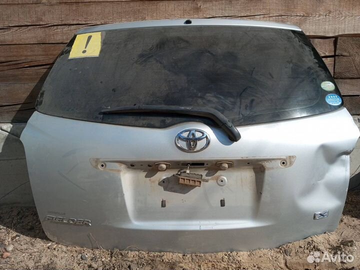 Крышка багажника Toyota Fielder 2011