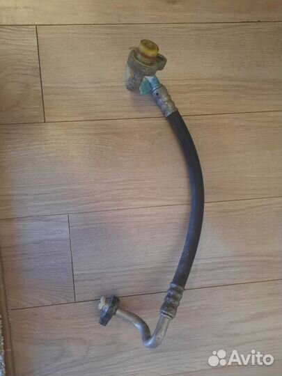 Трубка кондиционера на компрессор от радиатора 1.6