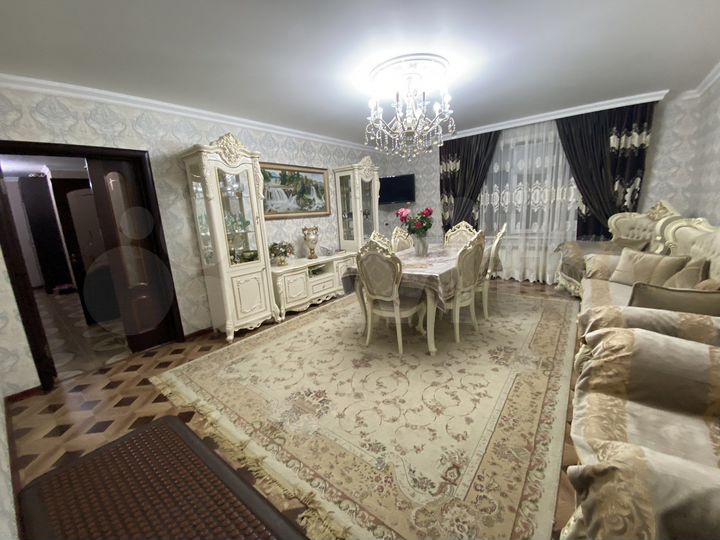 2-к. квартира, 60,1 м², 1/3 эт.