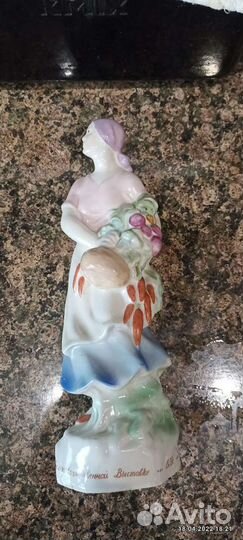 Коллекционный фарфор ссср,1939г.,Сборщица урожая