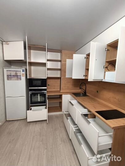Кухонный гарнитур в наличии