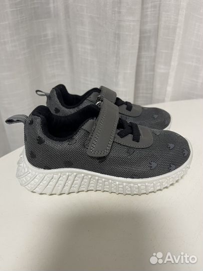 Кроссовки детские 25 размер