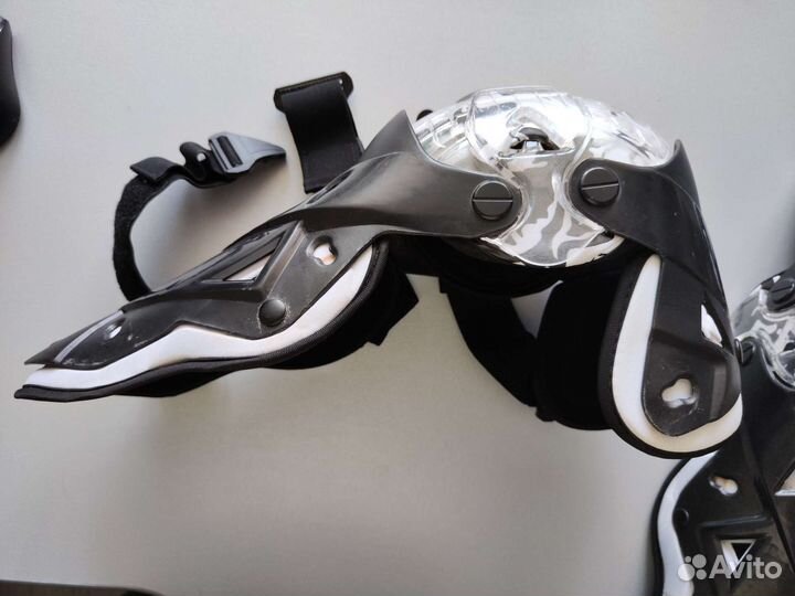 Мотозащита наколенники