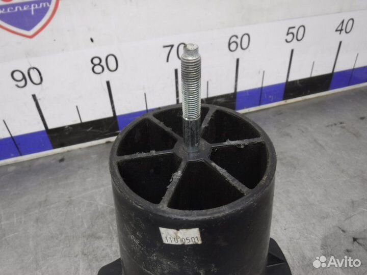 Болт крепления запасного колеса Ssang Yong Actyon