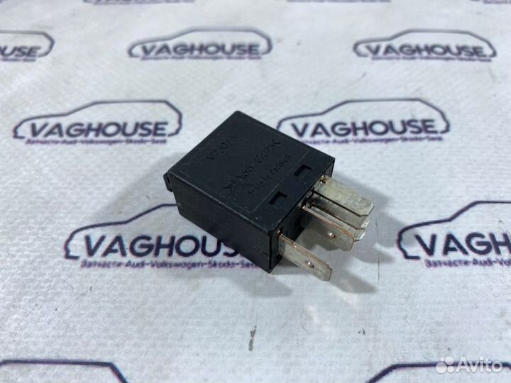 Реле Audi A4 B6 8E 1.8T AMB 2004