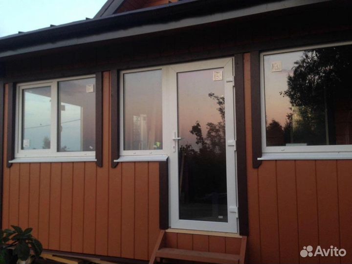 Дверь входная пластиковая