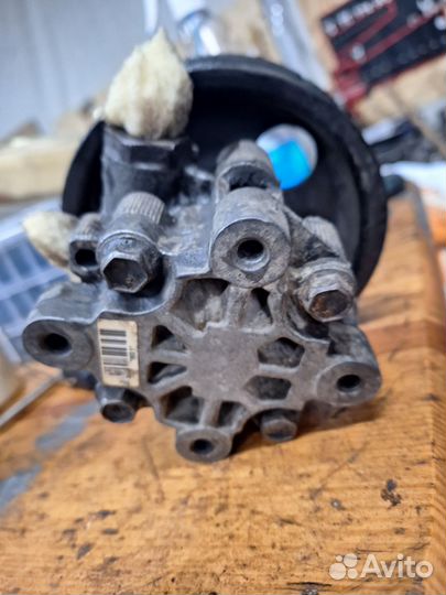 Насос гур Крайслер pacifica