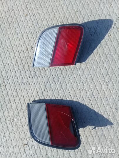 Фальш панель багажника фонари