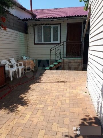 Комната 15 м² в > 9-к., 2/2 эт.