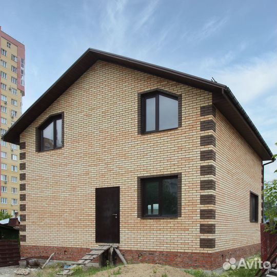 Строительство домов. Строительная бригада