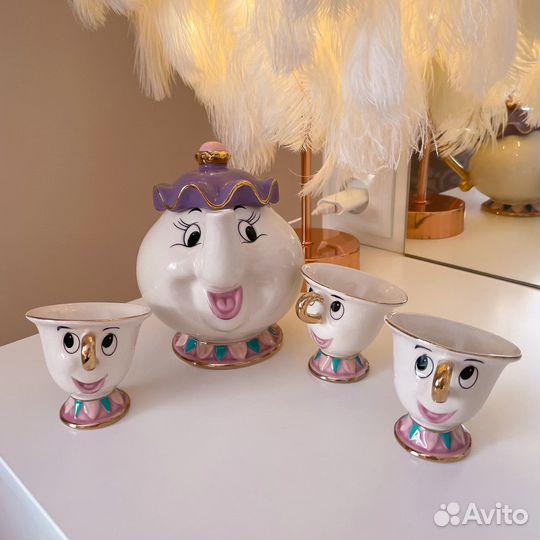 Чайник + 3 чашечки из 