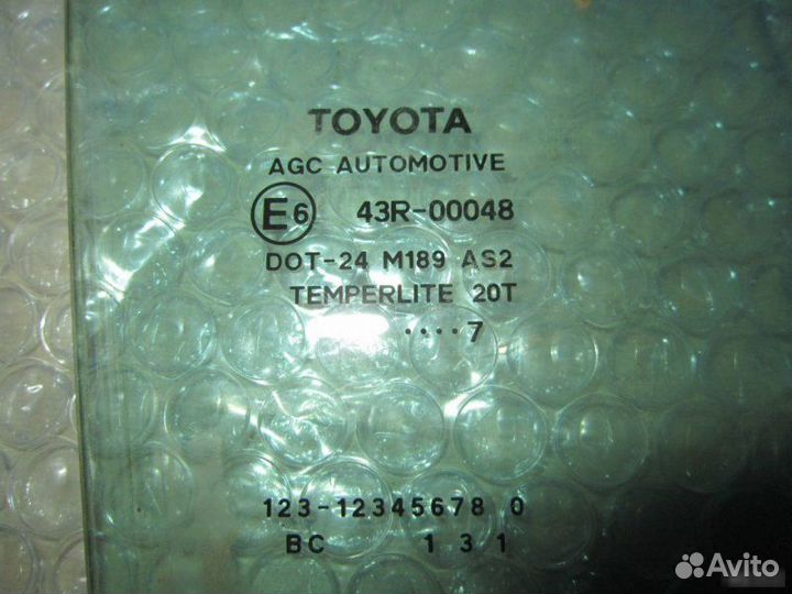 Стекло двери задней правой Toyota Auris