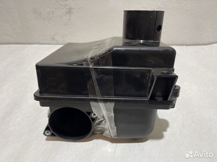 Корпус воздушного фильтра (вис) 21083-12