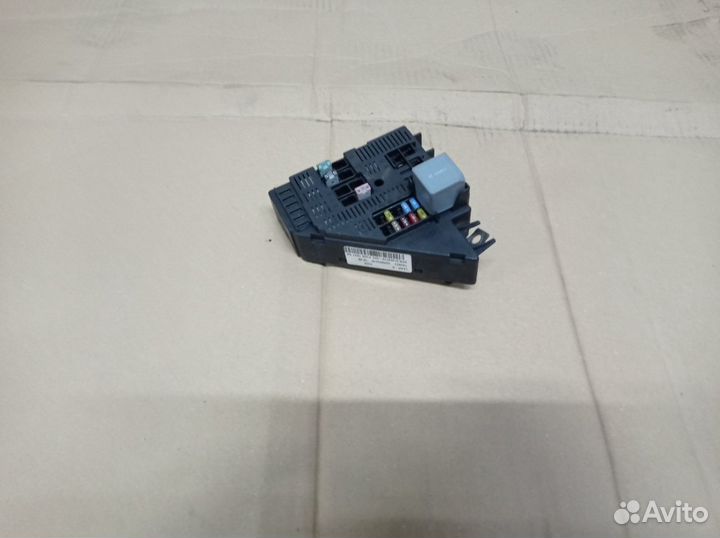 Volvo XC90 2015- XC60 блок предохранителей