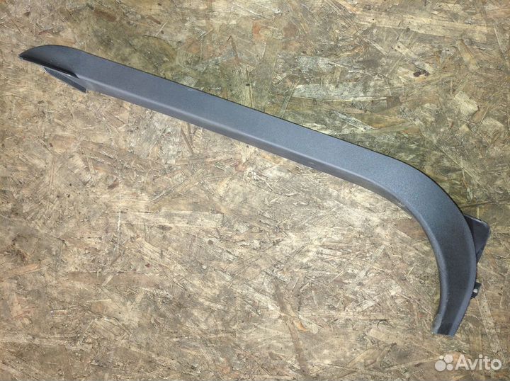 Накладка двери задней правой Форд хэтчбек