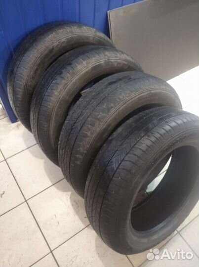 Dunlop Grandtrek ST20 215/60 R17 92H