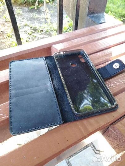 Чехол книжка для телефона из натуральной кожи