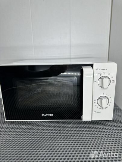 Микроволновая печь новая белая 20 литров 700w