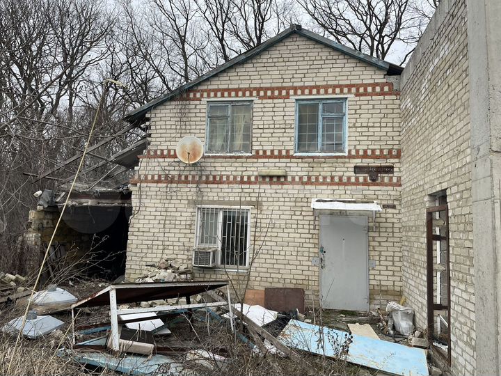 Дача 302 м² на участке 9 сот.