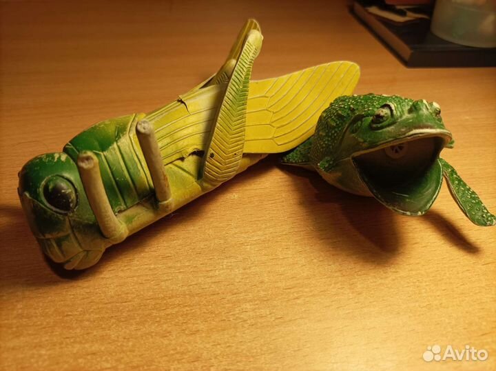 Игрушки насекомые