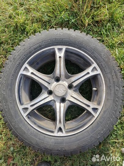 Продам комплект зимних колёс
