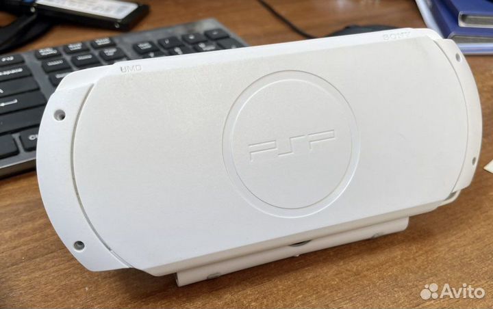 Sony PSP e1008 Street White прошитая