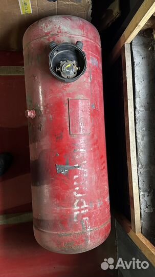 Продам газовый балон 130л