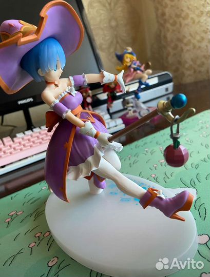 Аниме фигурка рем