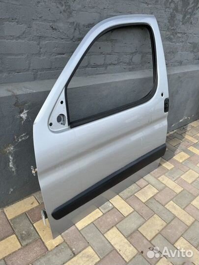 Дверь передняя левая Citroen Berlingo компактвэн