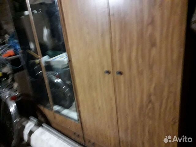 Шифонер со шкафом от спального гарнитура в отлично