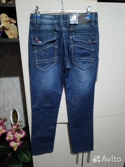 Джинсы