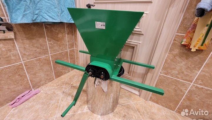 Дробилка винограда ягод