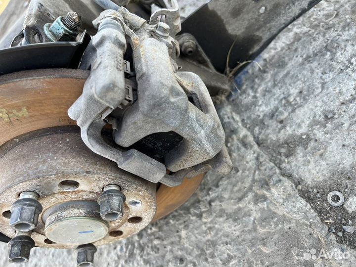 Тормозной суппорт Skoda Yeti йети