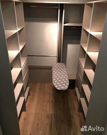 Встроенные шкафы на заказ