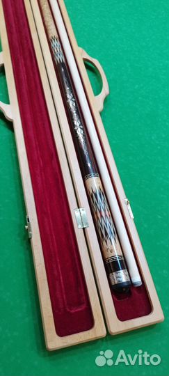 Кий из эбена с инкрустацией перламутром и серебром