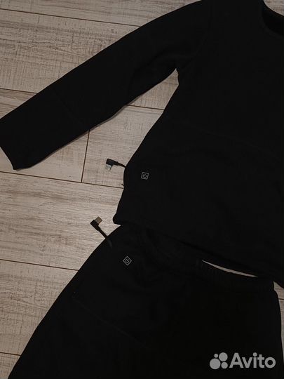 Костюм спортивный