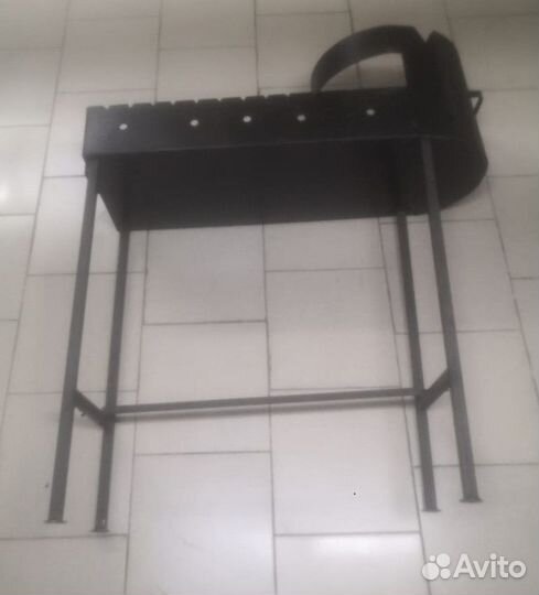 Мангал с подказанником