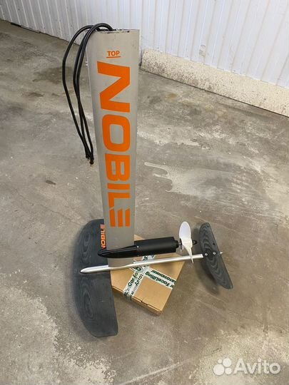 Мачта в сборе для электрического гидрофойла