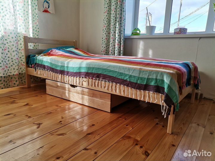Подростковая кровать из сосны