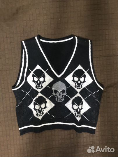 Одежда с шейн