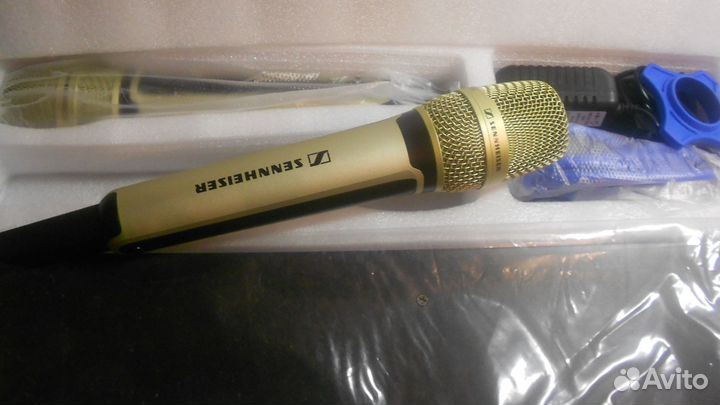 Вокальная профессиональная радиосистема sennheiser