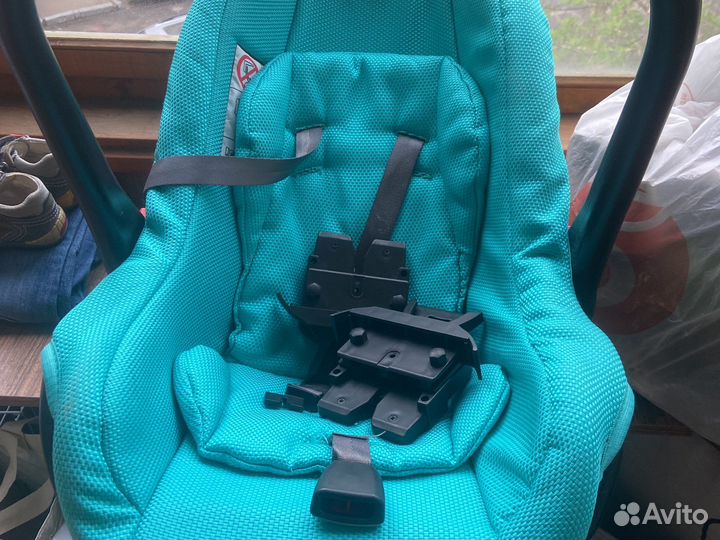 Кресло для автомобиля для новорожденных