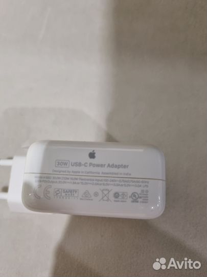 Зарядный блок iPhone