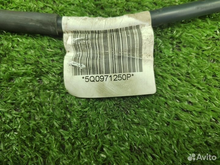 Клемма аккумулятора плюс Audi A3 8V