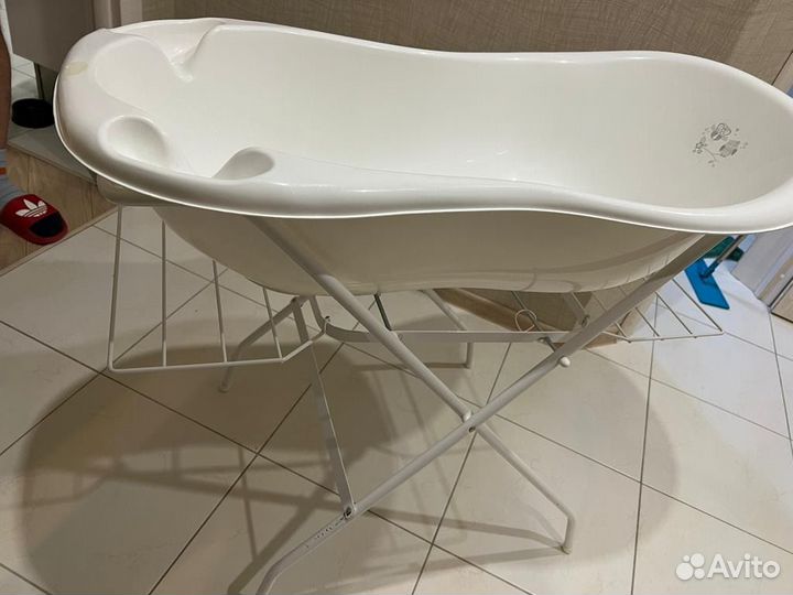 Детская ванночка с подставкой