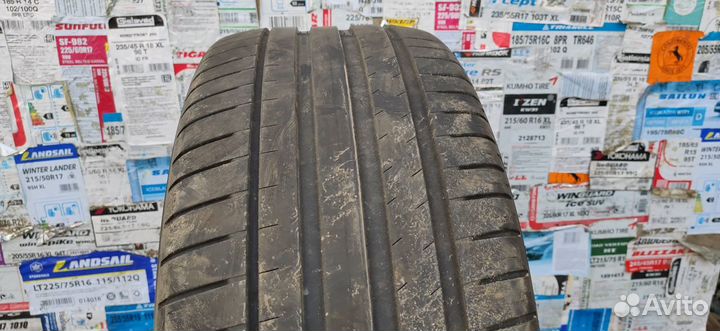 Michelin Pilot Sport 4 SUV 235/45 R20 100V