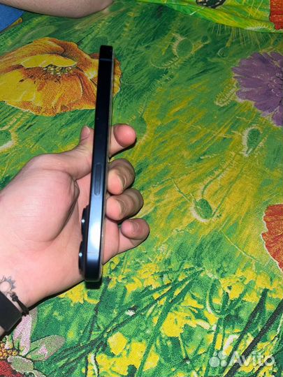 iPhone 15 Pro, 256 ГБ